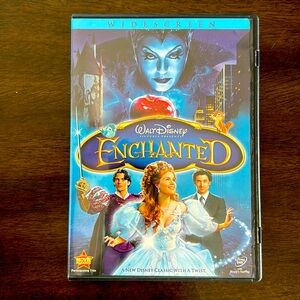 Walt Disney picture presents enchanted.